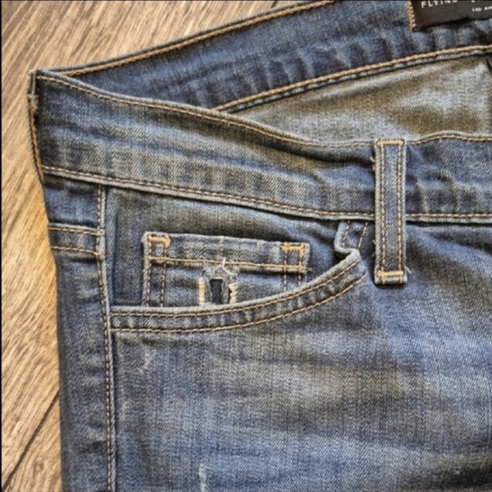 Flying Monkey Light Blue Distressed Cropped - Picture 7 of 10